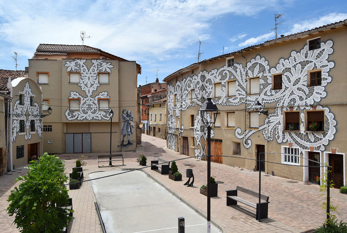 Community Art Project in Belorardo