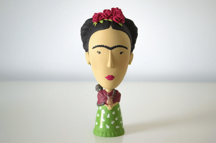 figura de accion de frida kahlo 