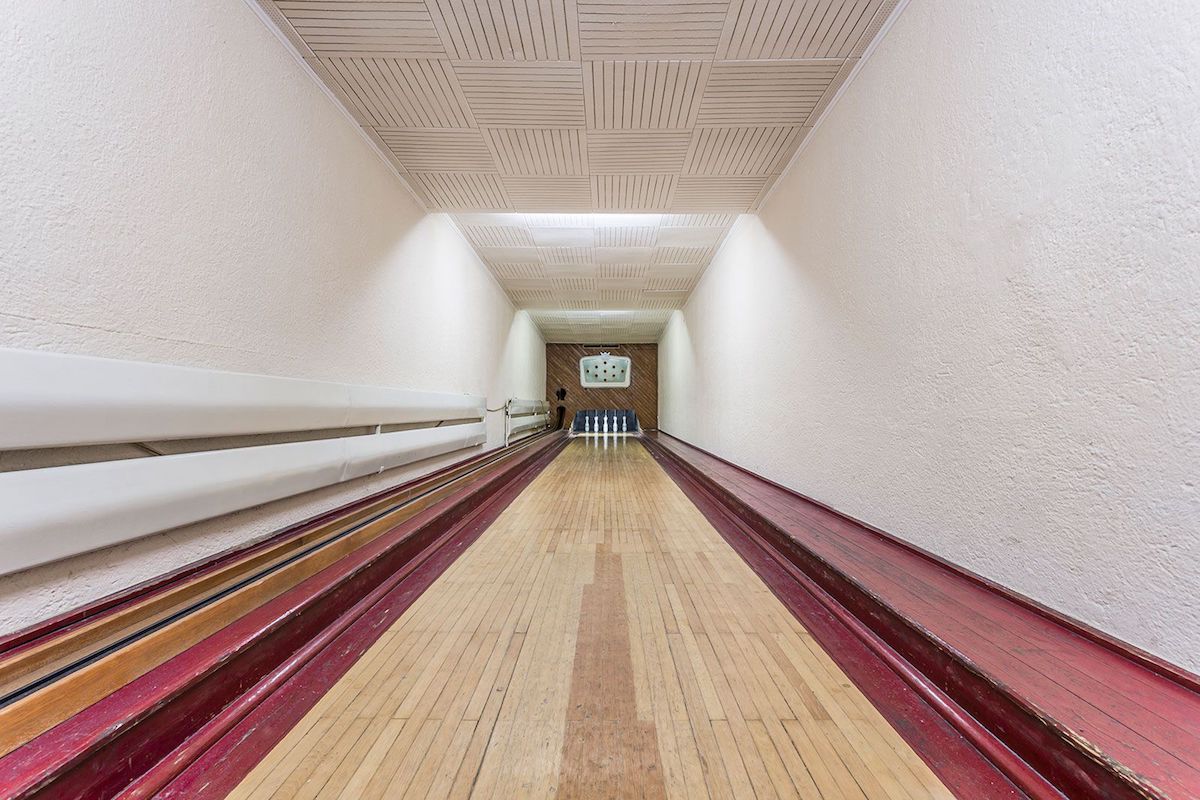 Vintage Bowling Alleys Photos by Robert Götzfried