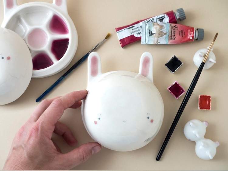 Ceramic Paint Palettes Make Cute Companions for Your Art Studio