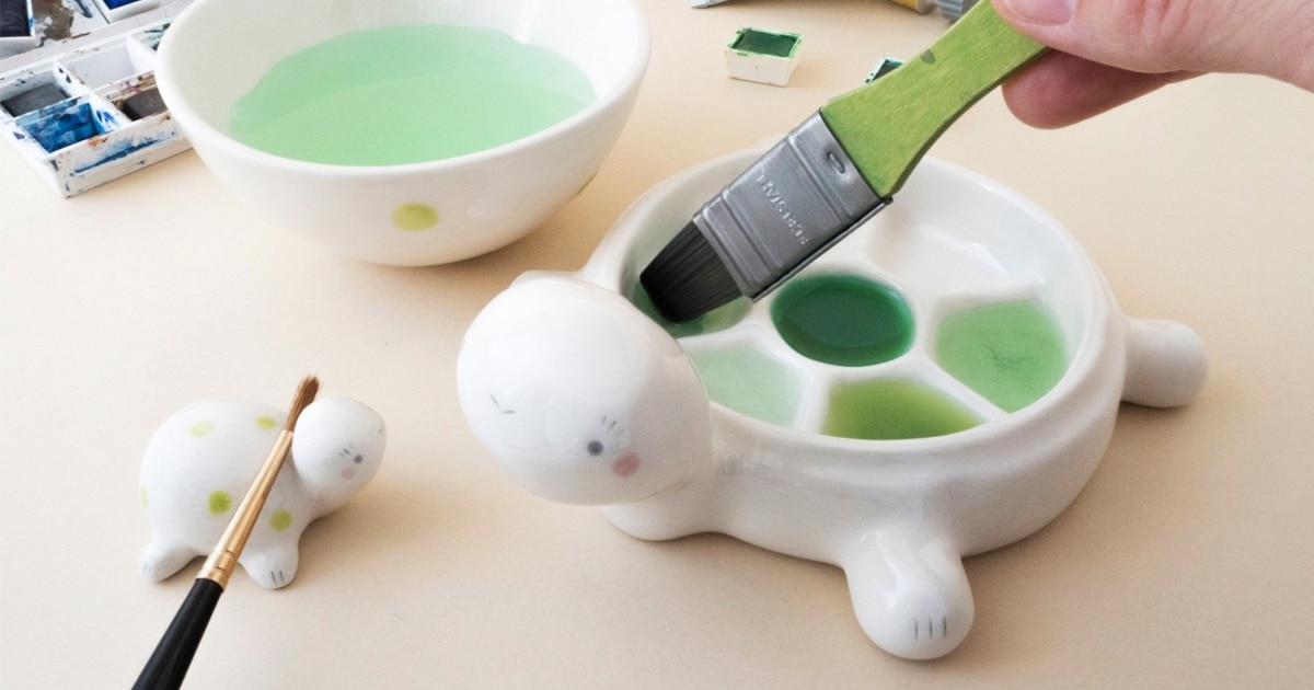 Ceramic Paint Palettes Make Cute Companions for Your Art Studio