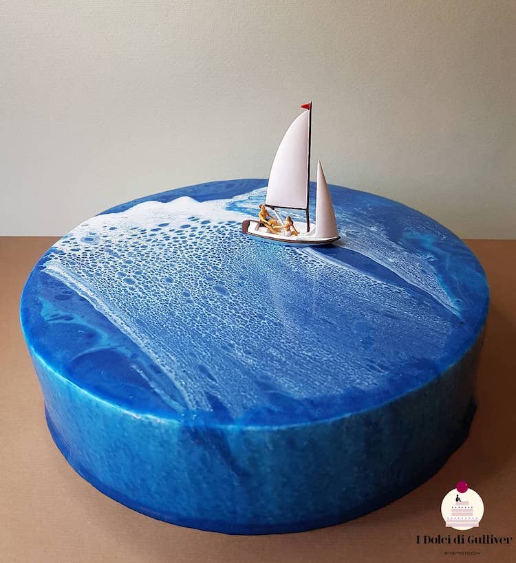 Le torte diventano le basi per scene di vita in miniatura di Matteo Stucchi