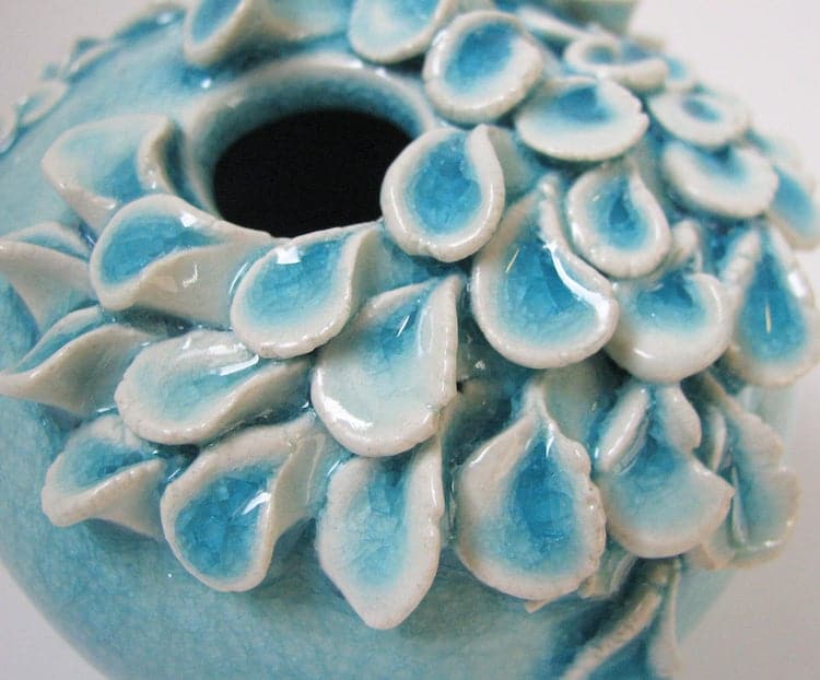 Nature Ceramics