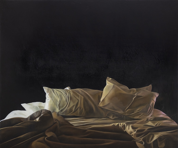 Pinturas al óleo de cama sin hacer por Stephanie Serpick