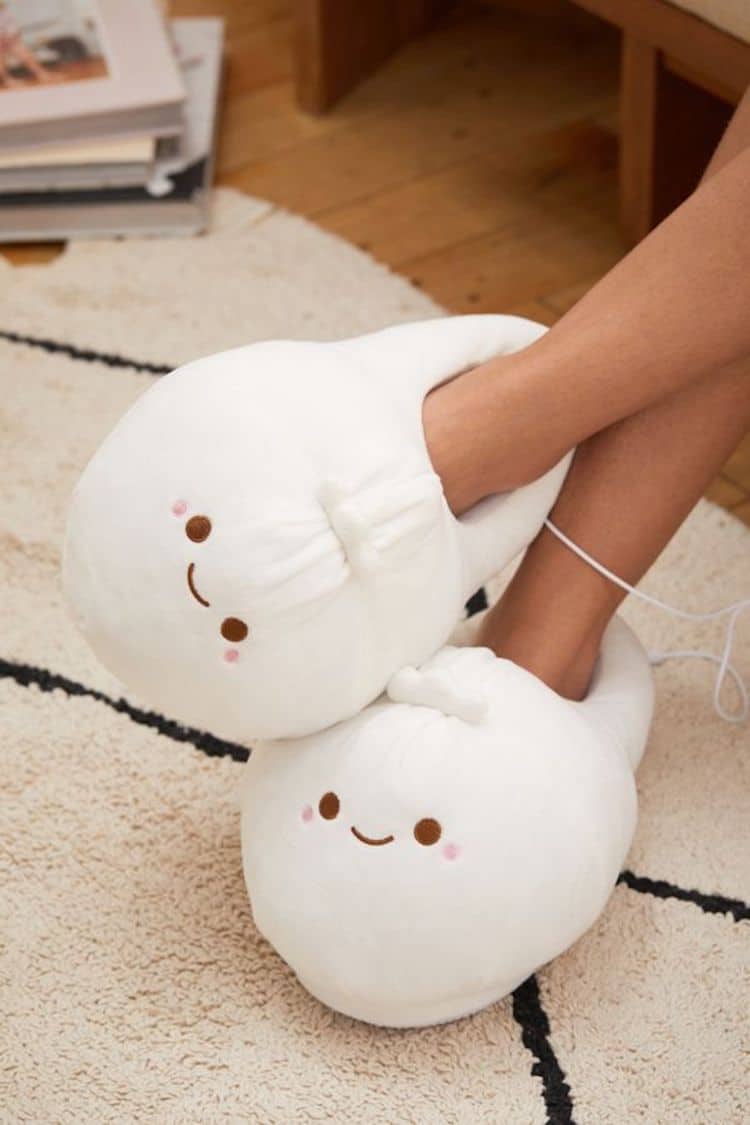 These Dumpling-Shaped Heated Slippers a Novel to Warm