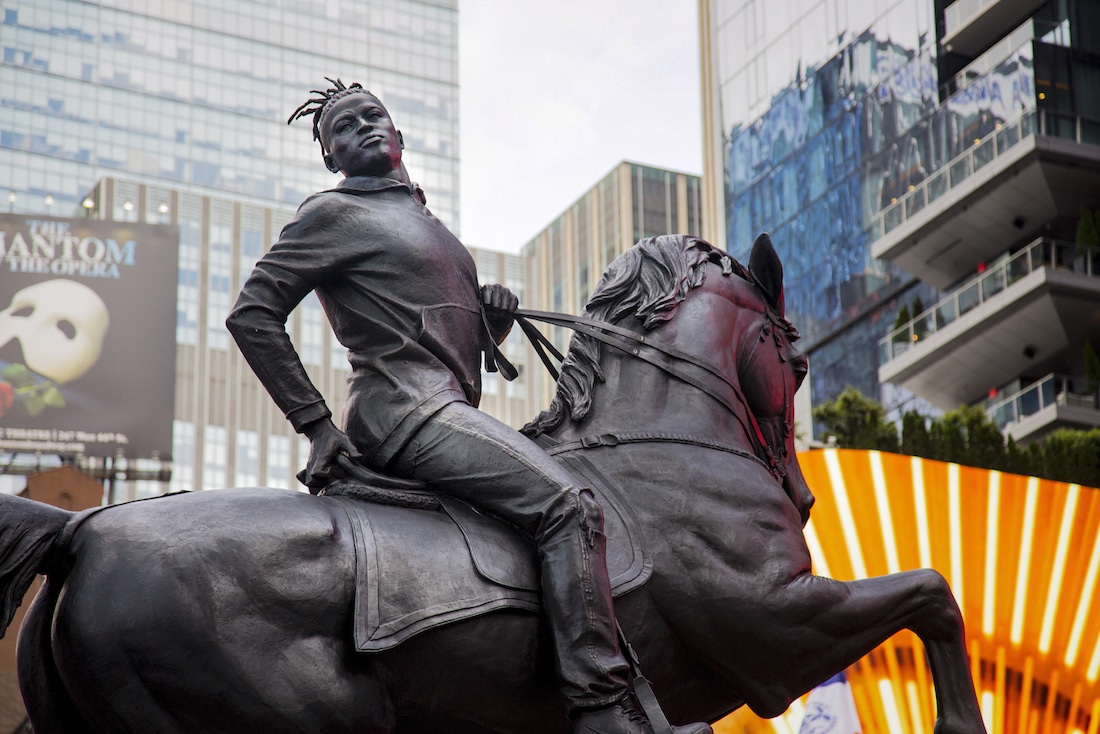 Kehinde Wiley Statue