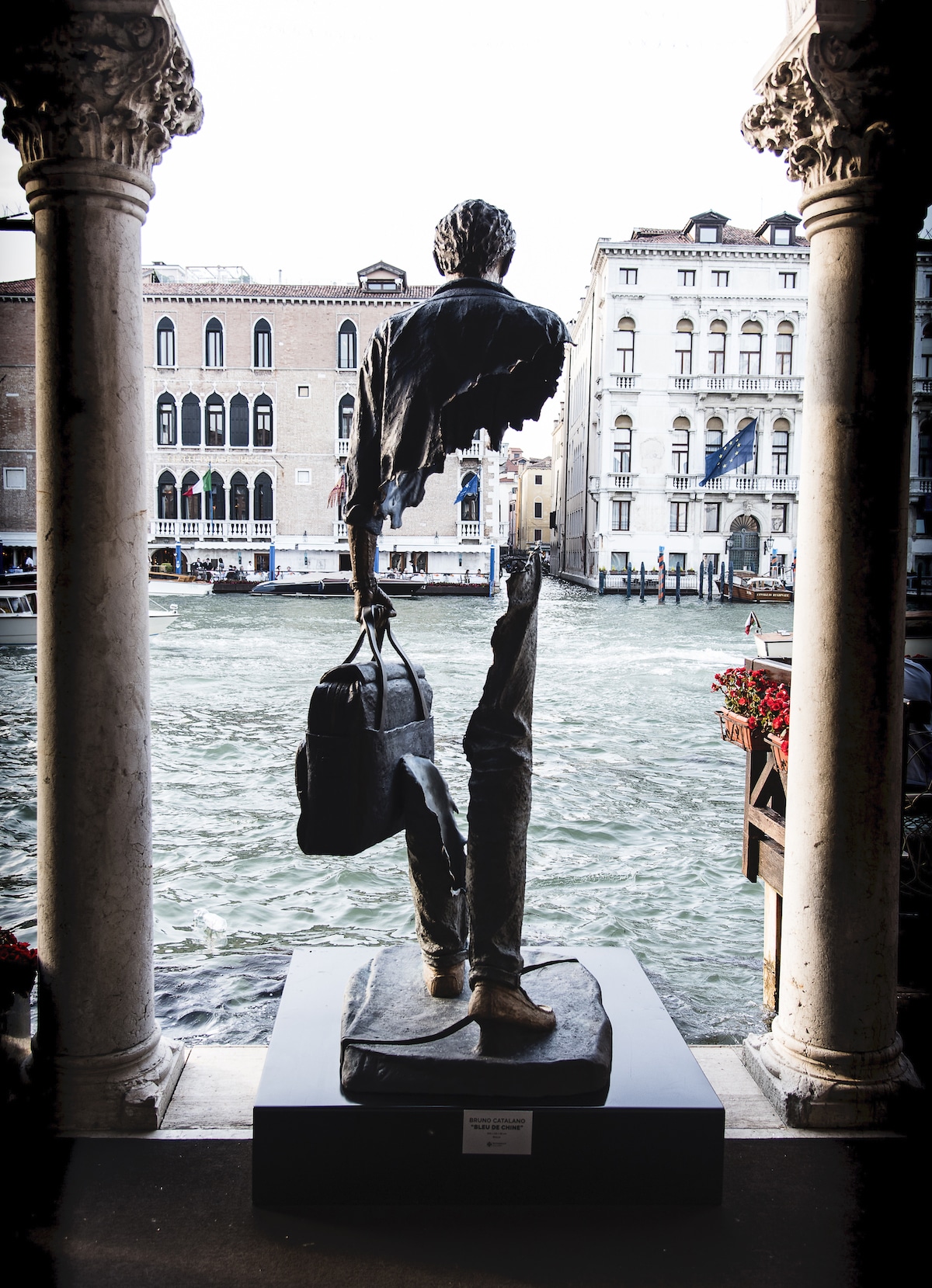 Powerful, Fragmented Bronze Sculptures by Bruno Catalano in Venice