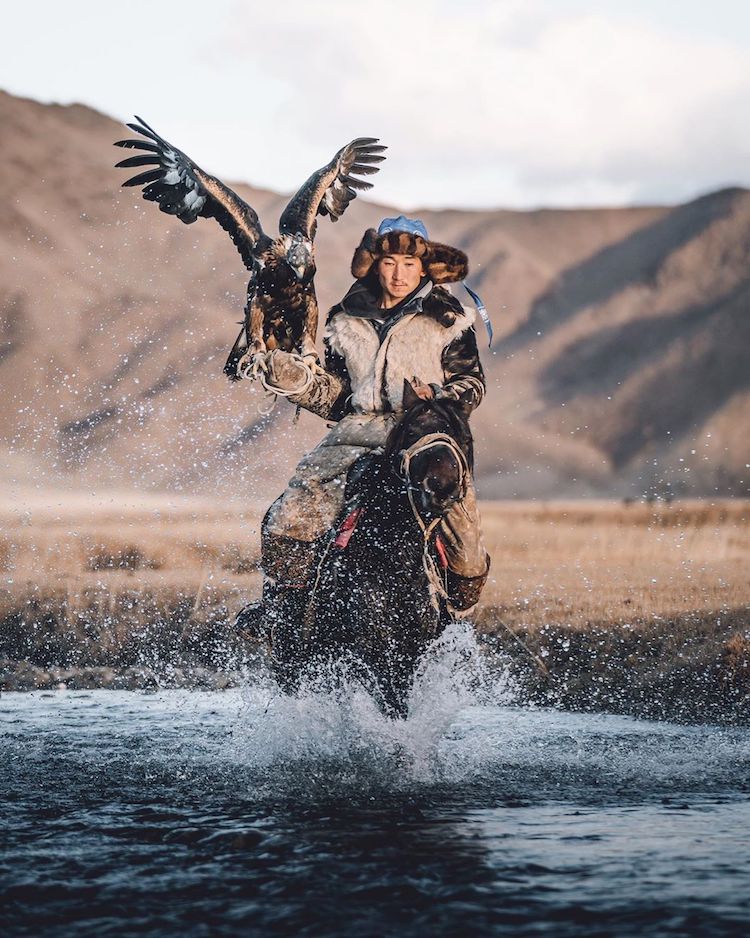 Photos de chasseurs à aigle mongols par Leo Thomas