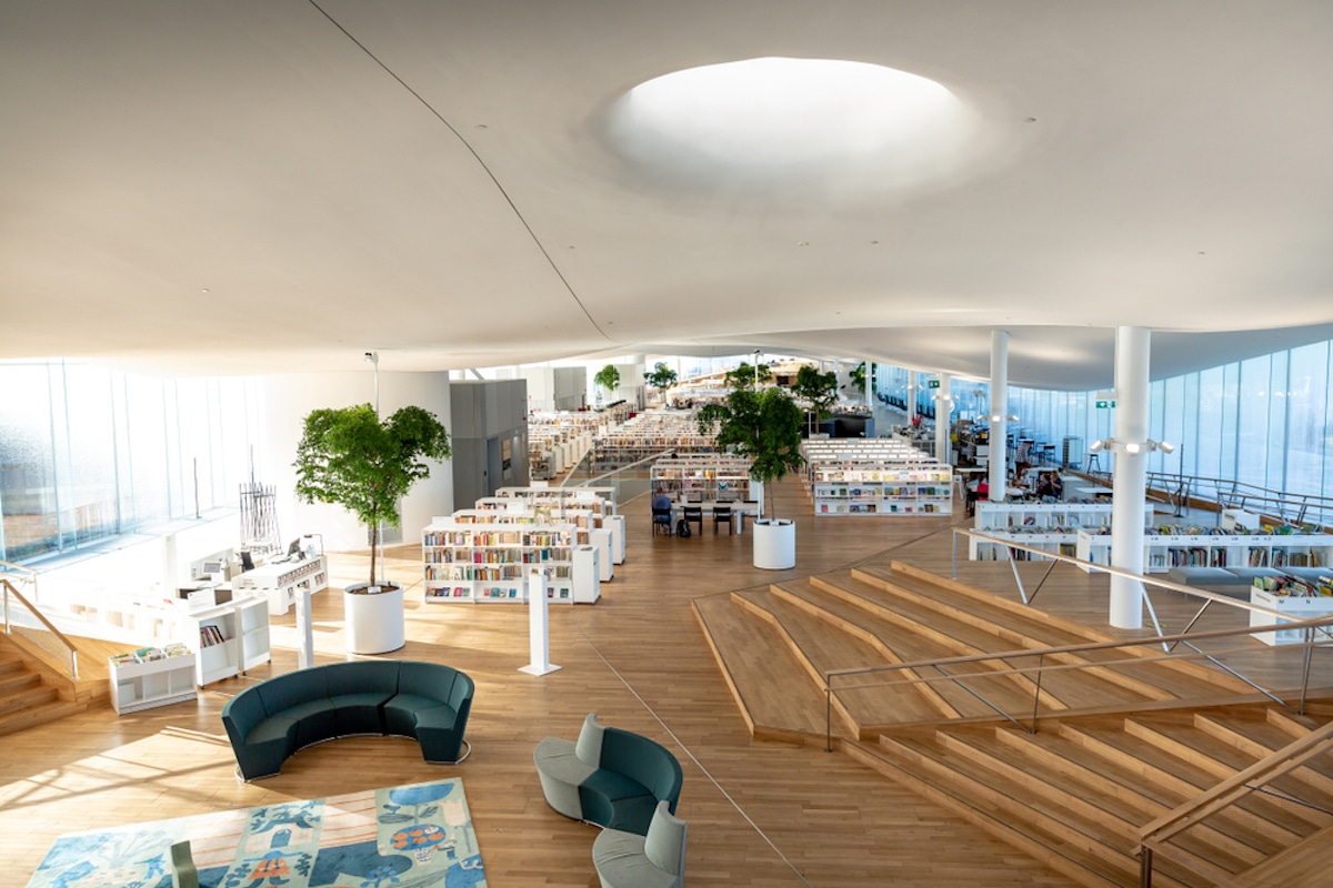 biblioteca Oodi Helsinki Finlandia interior