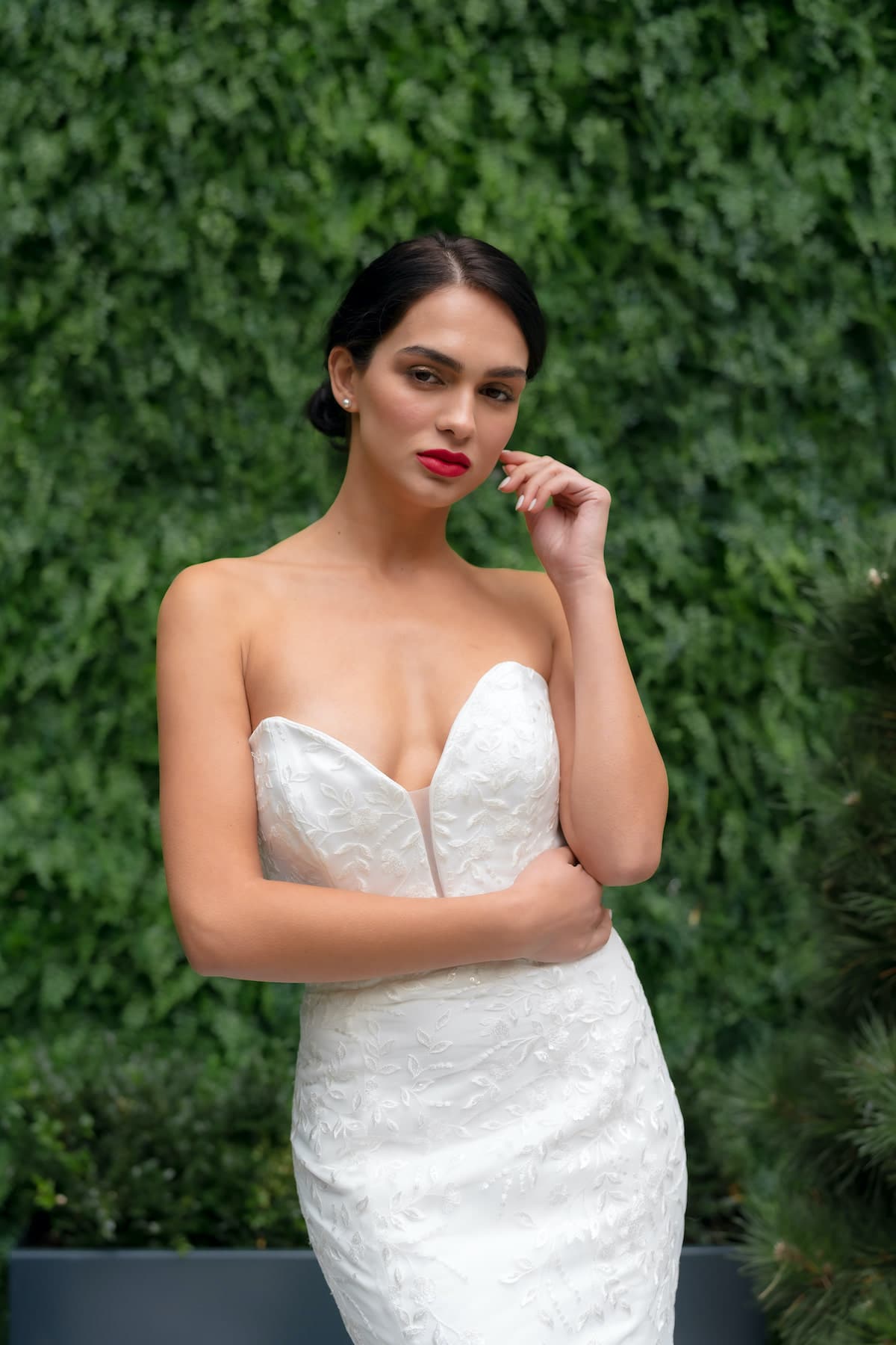 Designer Crafts a Reversible Wedding Dress for Brides That Can't