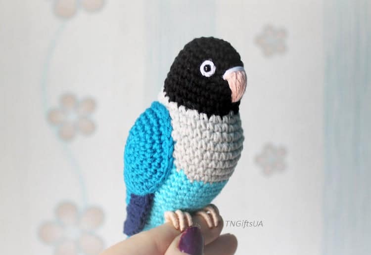 Amigurumi Bird Sculpture