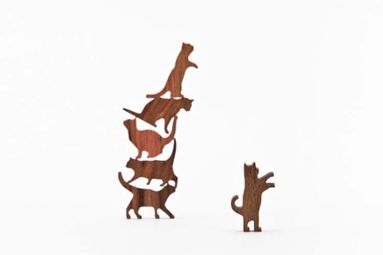 Wooden Cat Pile Game