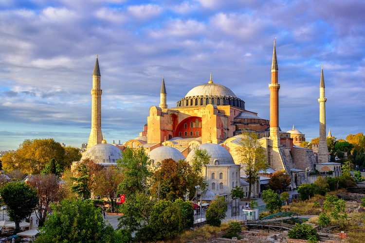 Hagia Sophia: Explore the Rich History of Istanbul's Architectural Gem