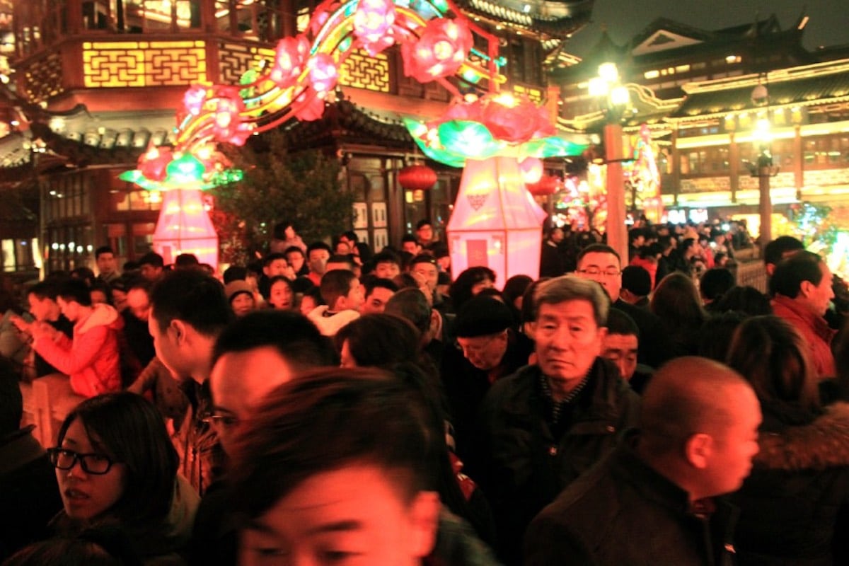 Yuyuan Garden Filled with People in Shanghai