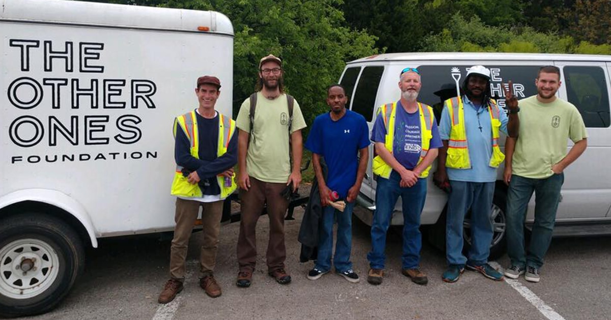 Homeless People In Austin Are Earning 15 An Hour To Clean Up The City