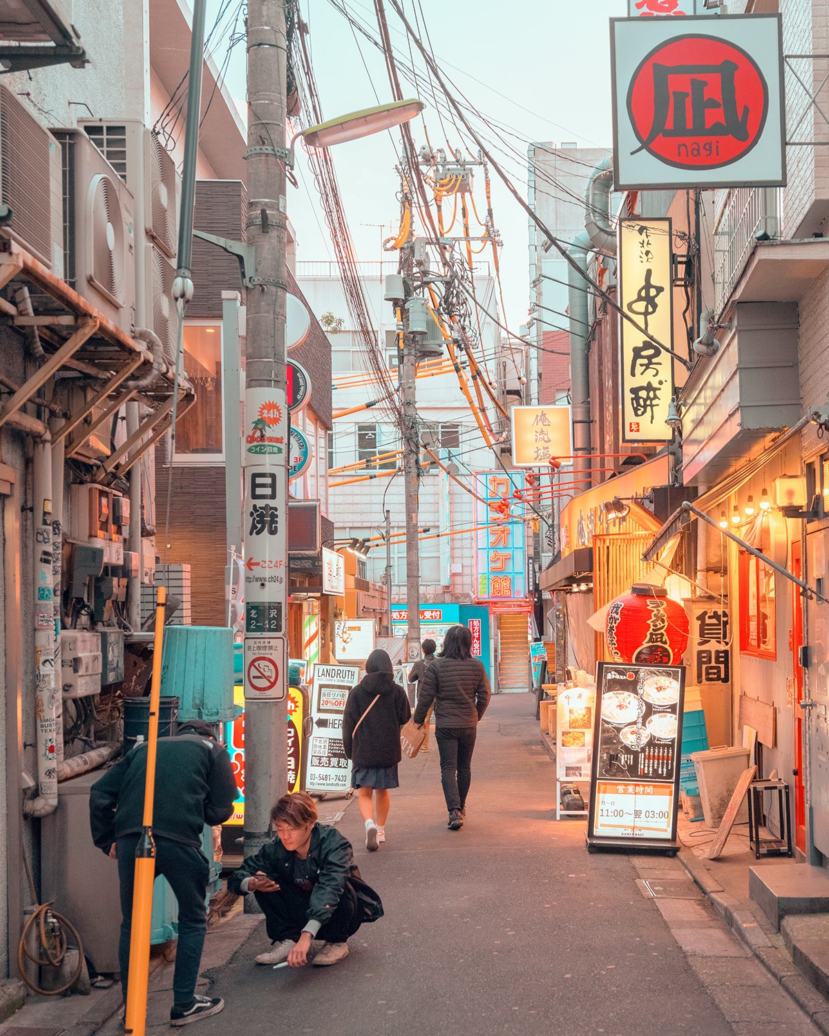 Photo of Tokyo by Ludwig Favre