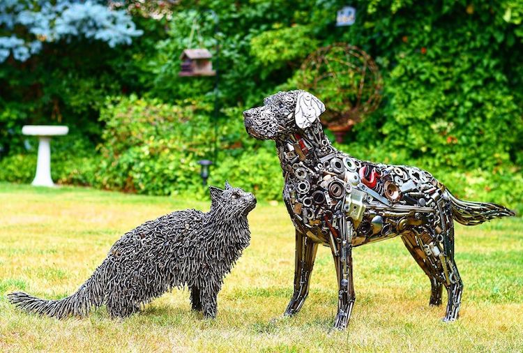 Artist Turns Nuts Bolts and Scrap Metal Into Life-Size Animal Sculptures -  Hue Redner