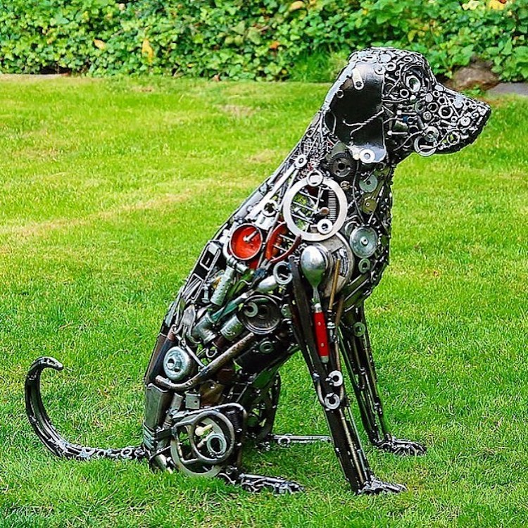 Artist creates life-sized animal sculptures from nuts, bolts, and scrap ...