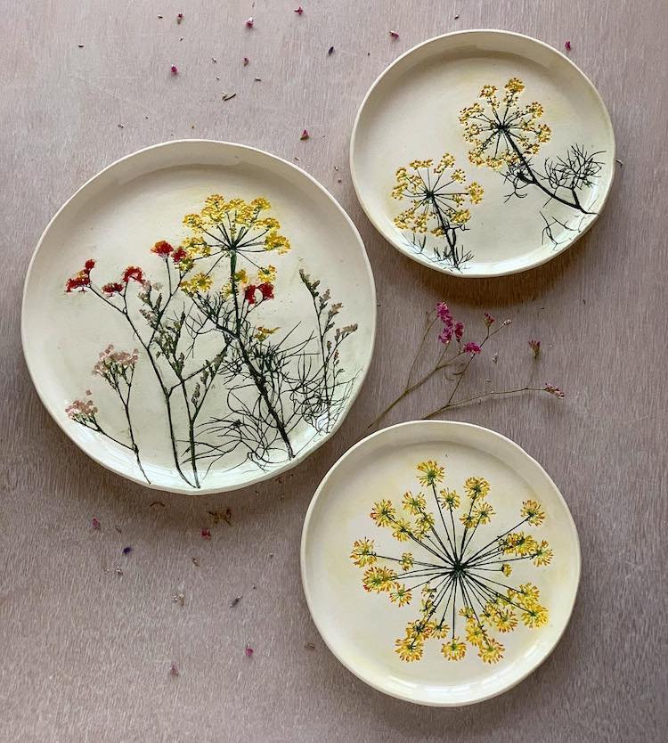 painting flowers on ceramics