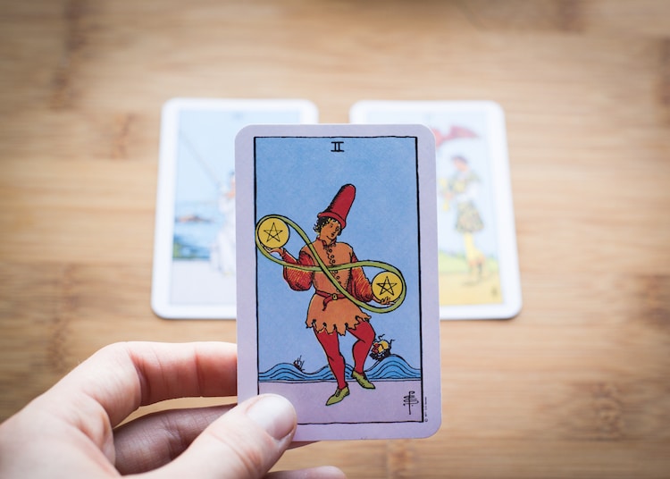 How to Use Tarot Cards