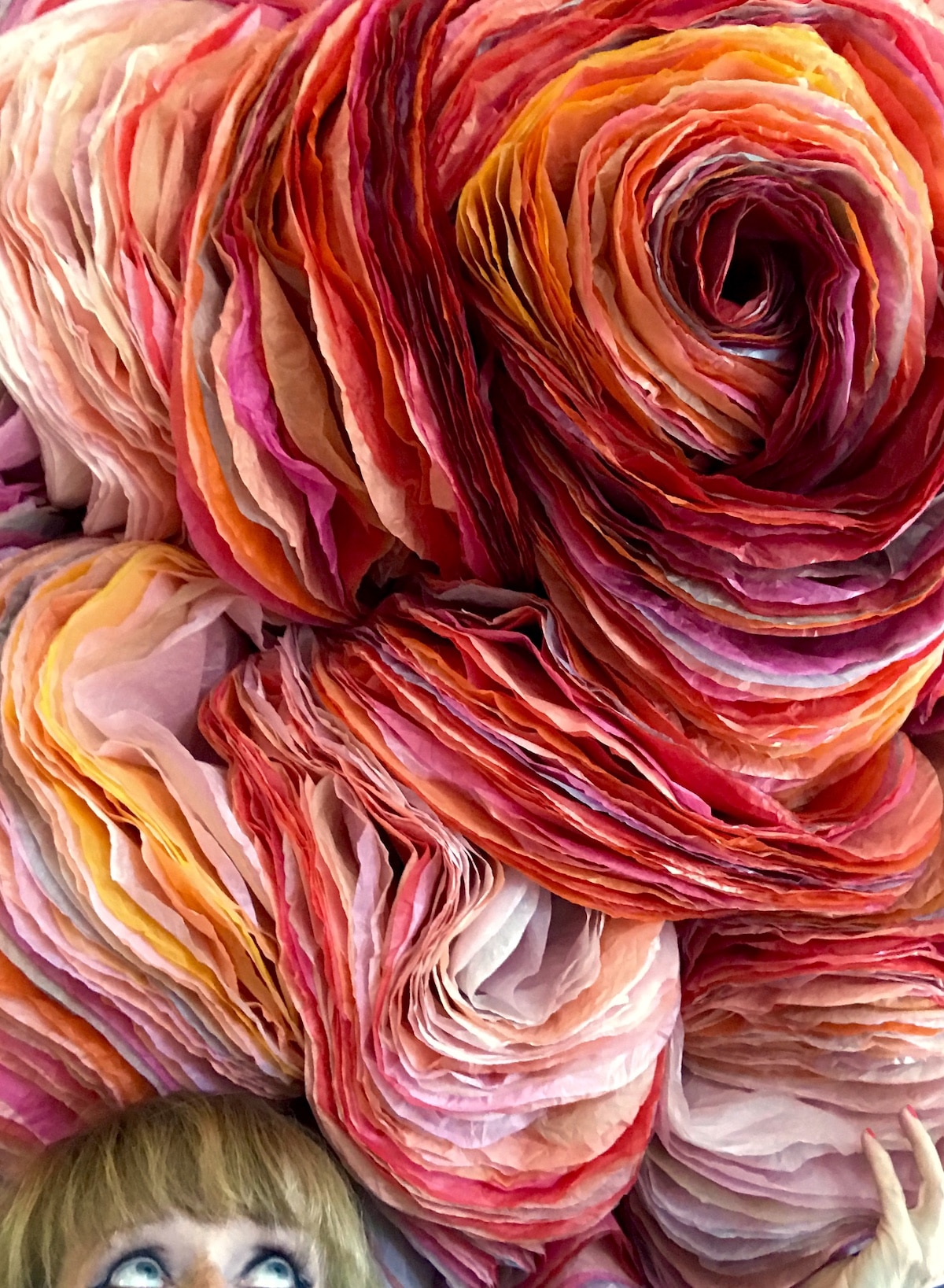 Flores de papel tisú por Marianne Eriksen-Scott Hansen