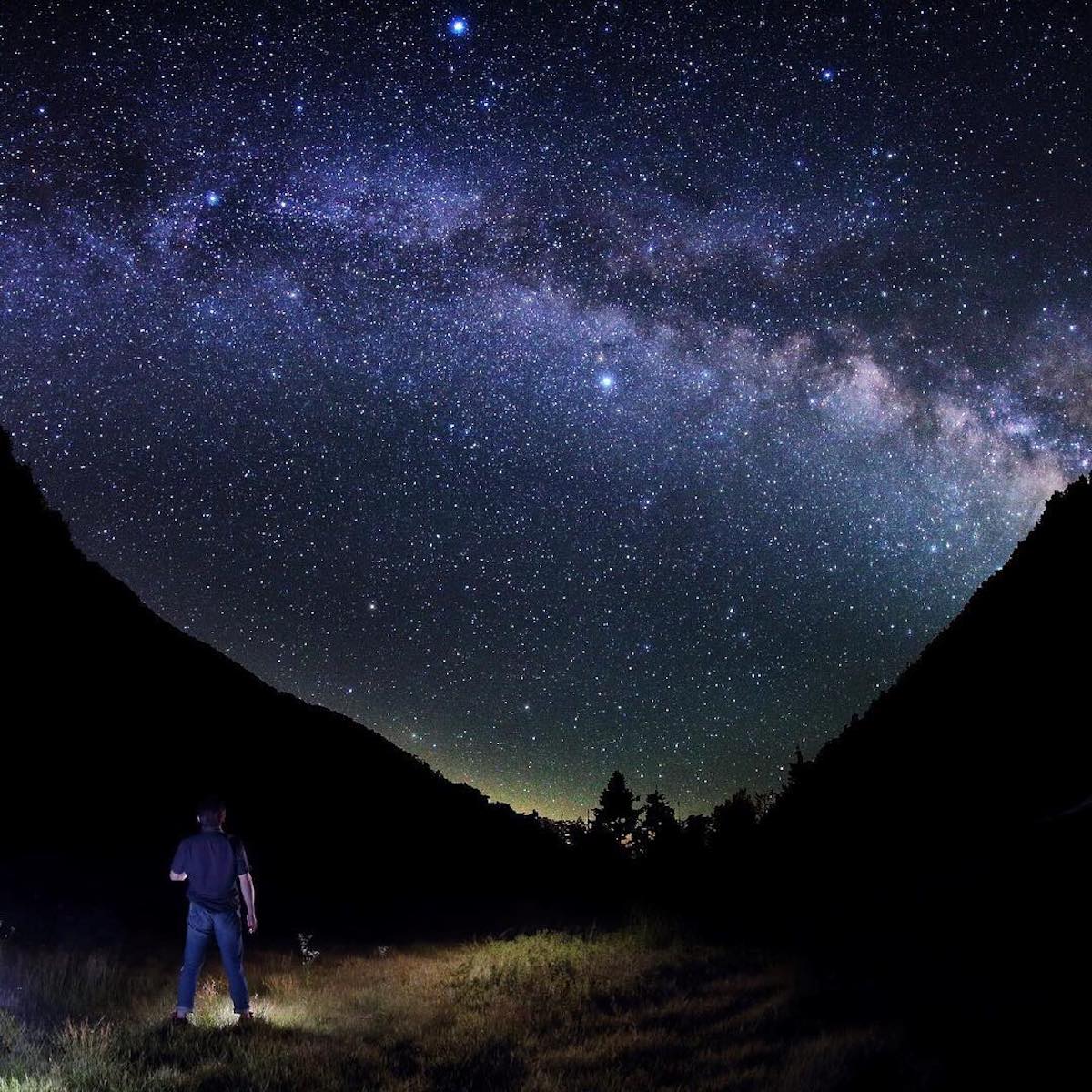 fotografia de cielo estrellado por Nori Yuasa