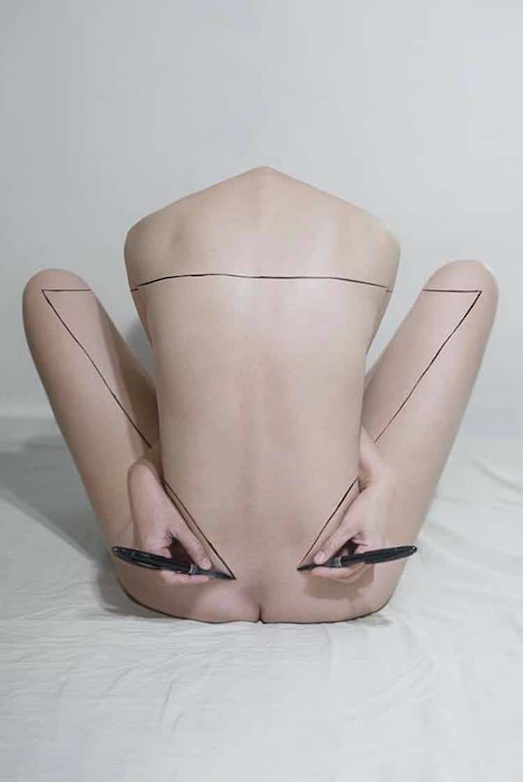 Surreal Mirror Photography Distorts the Body Into Alien Beings