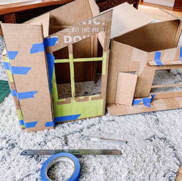 casa de carton para gatos Gentry Sanders