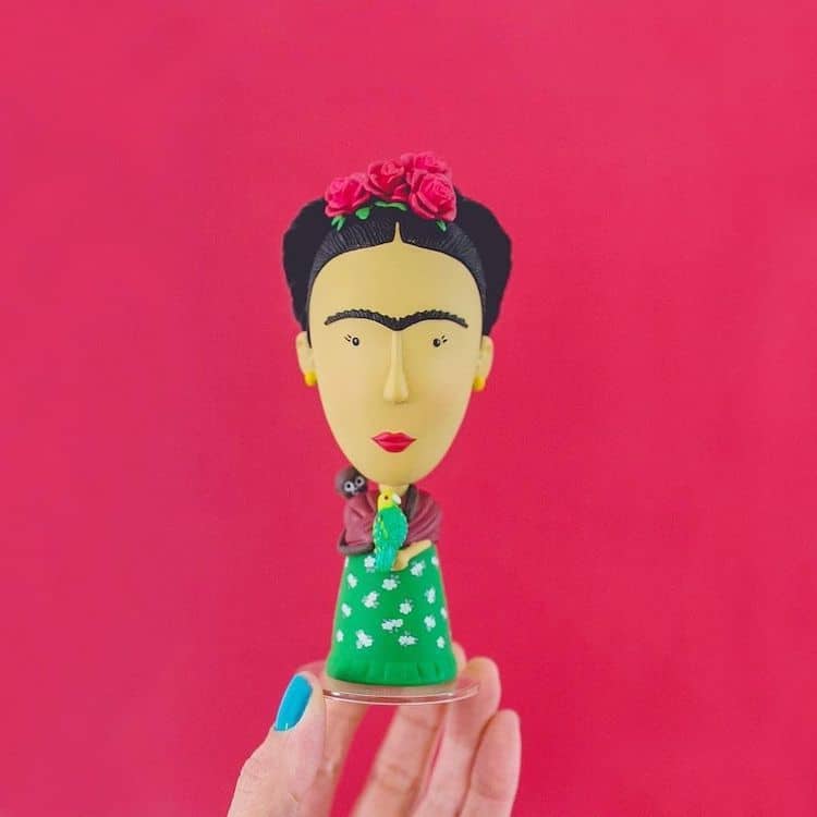 Figurine articulée de Frida Kahlo