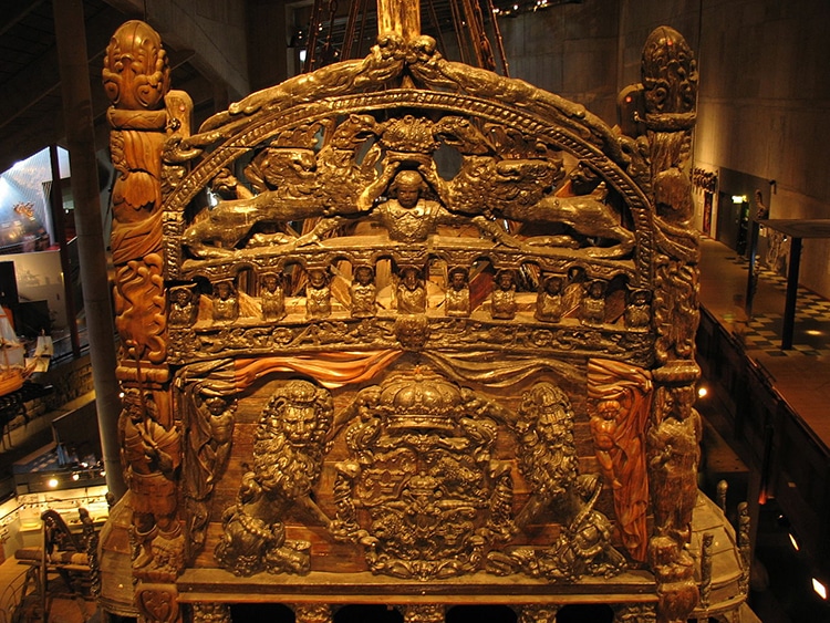 Épave intacte du navire de guerre suédois Vasa au musée Vasa