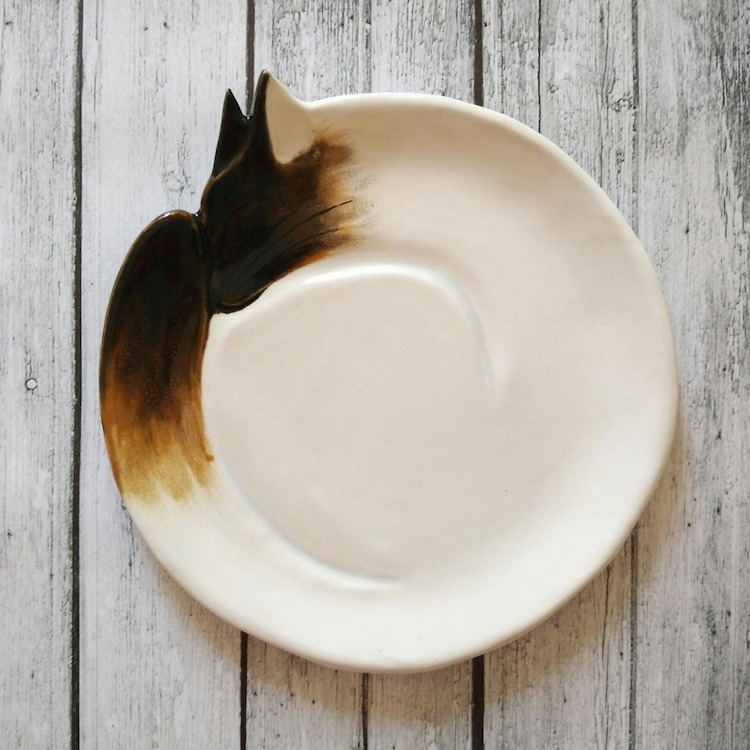 Ceramic Cat plates by Taniko Ga