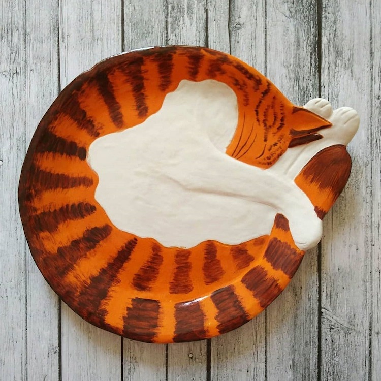 platos de gatos de ceramica por Taniko Ga