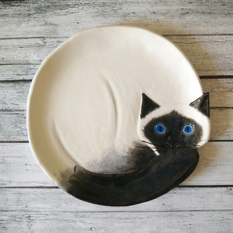 Ceramic Cat plates by Taniko Ga