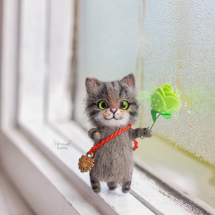 Felt Cats by Elizabeth Delektorskaya