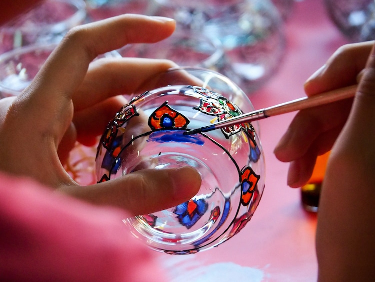 Glass Painting Artists