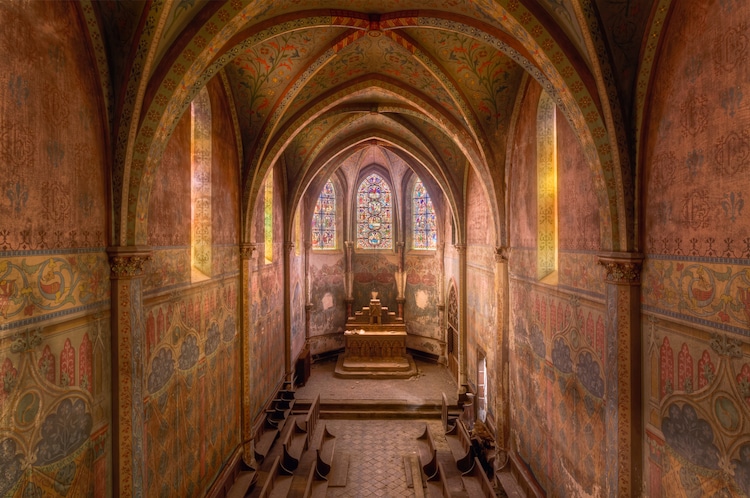 Abandoned Churches by Roman Robroek