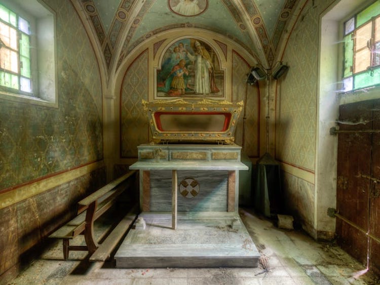 Abandoned Churches by Roman Robroek