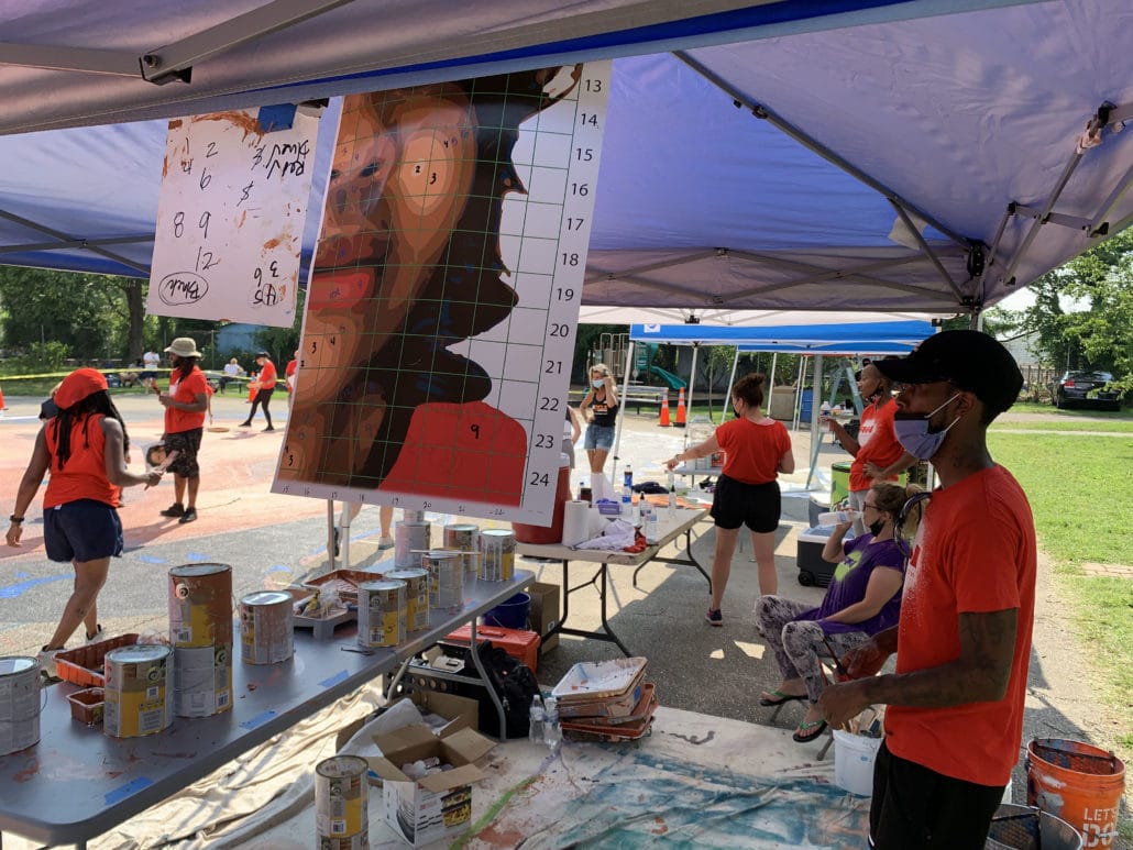 Volunteers Painting Breonna Taylor Mural in Annapolis