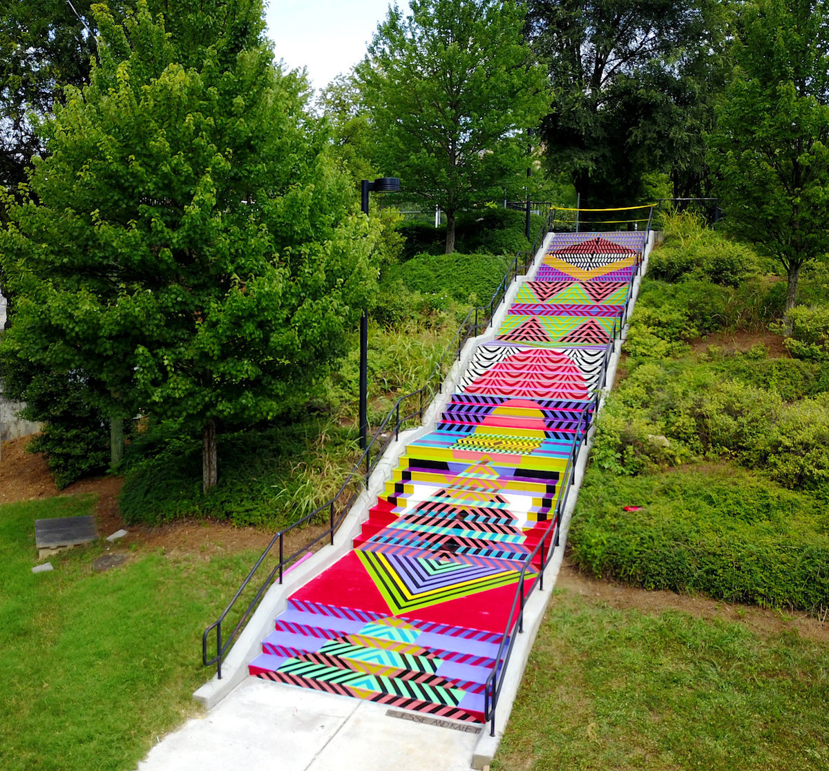 mural en escalera en forma de alfombra