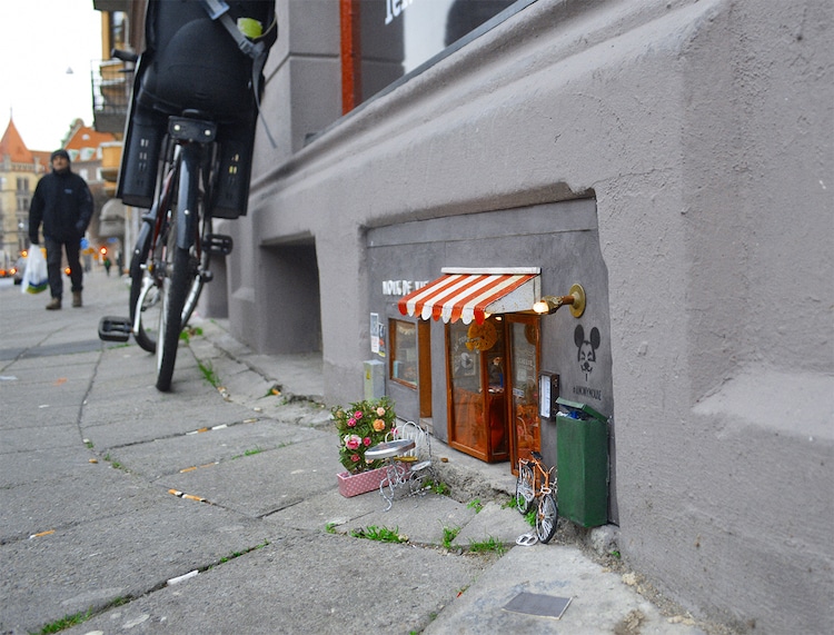 Miniature Street Art by AnonyMouse