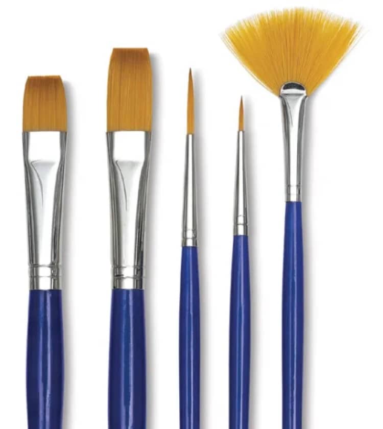 Featured image of post High Quality Artist Paint Brushes : Artist paint brushes come in many different shapes, sizes and brands.