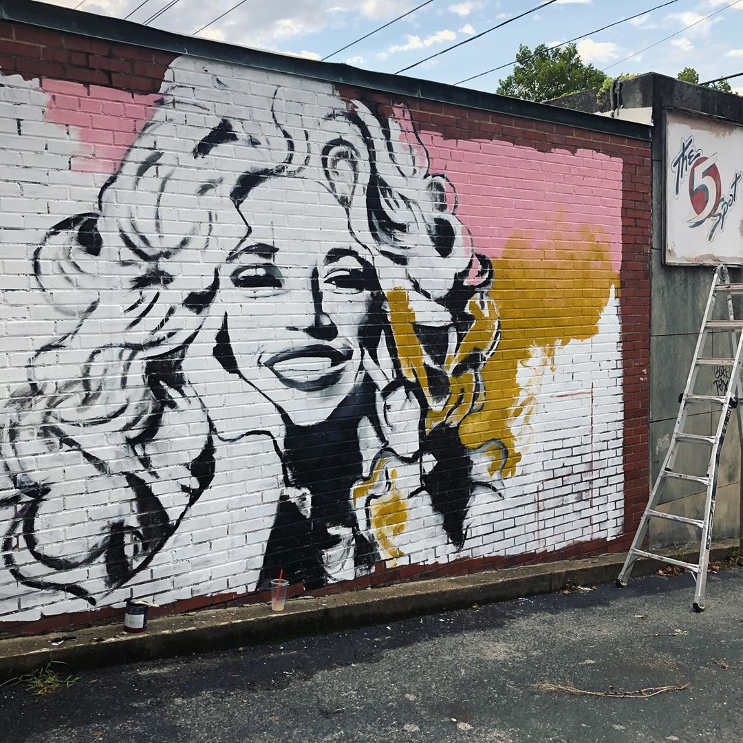 BLM Dolly Parton Mural in Tennessee