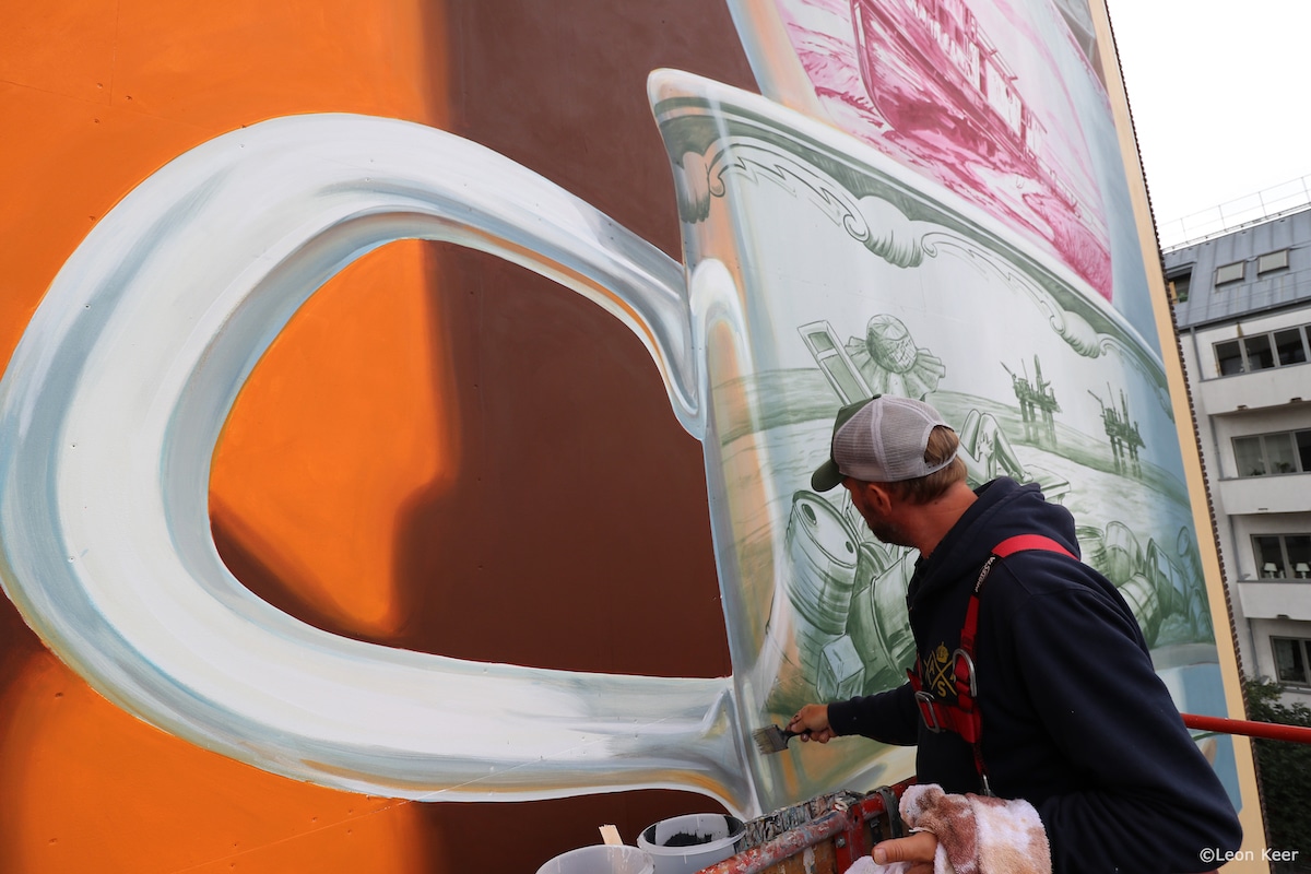 Leon Keer Painting a Mural