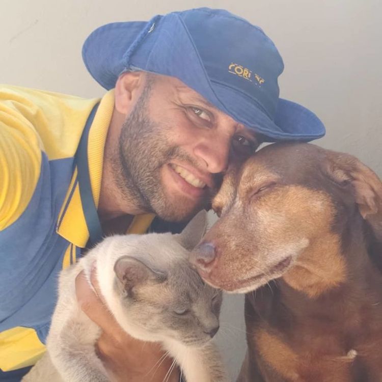 Mailman Befriends Animals Carteiro Amigo dos Animais