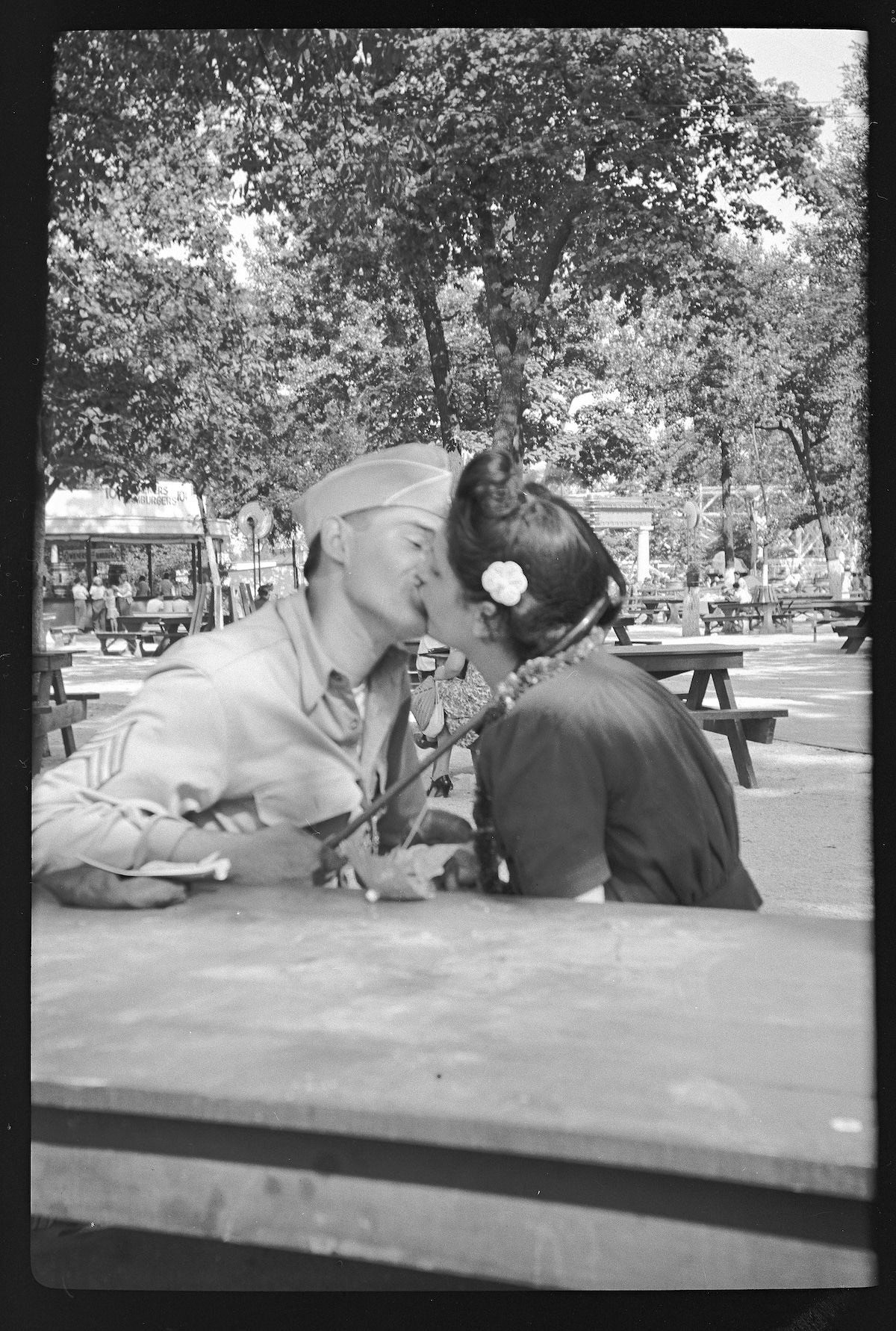 Couple from the 1930s Kissing