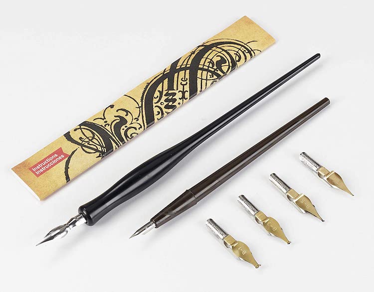 10+ Essential Art Supplies to Help You Draw Comics