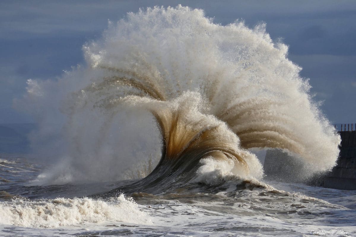 Splashing Wave in Durham