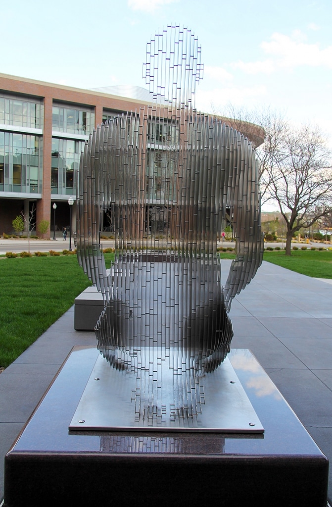 Julian Voss-Andreae Creates Disapearing Human Sculptures