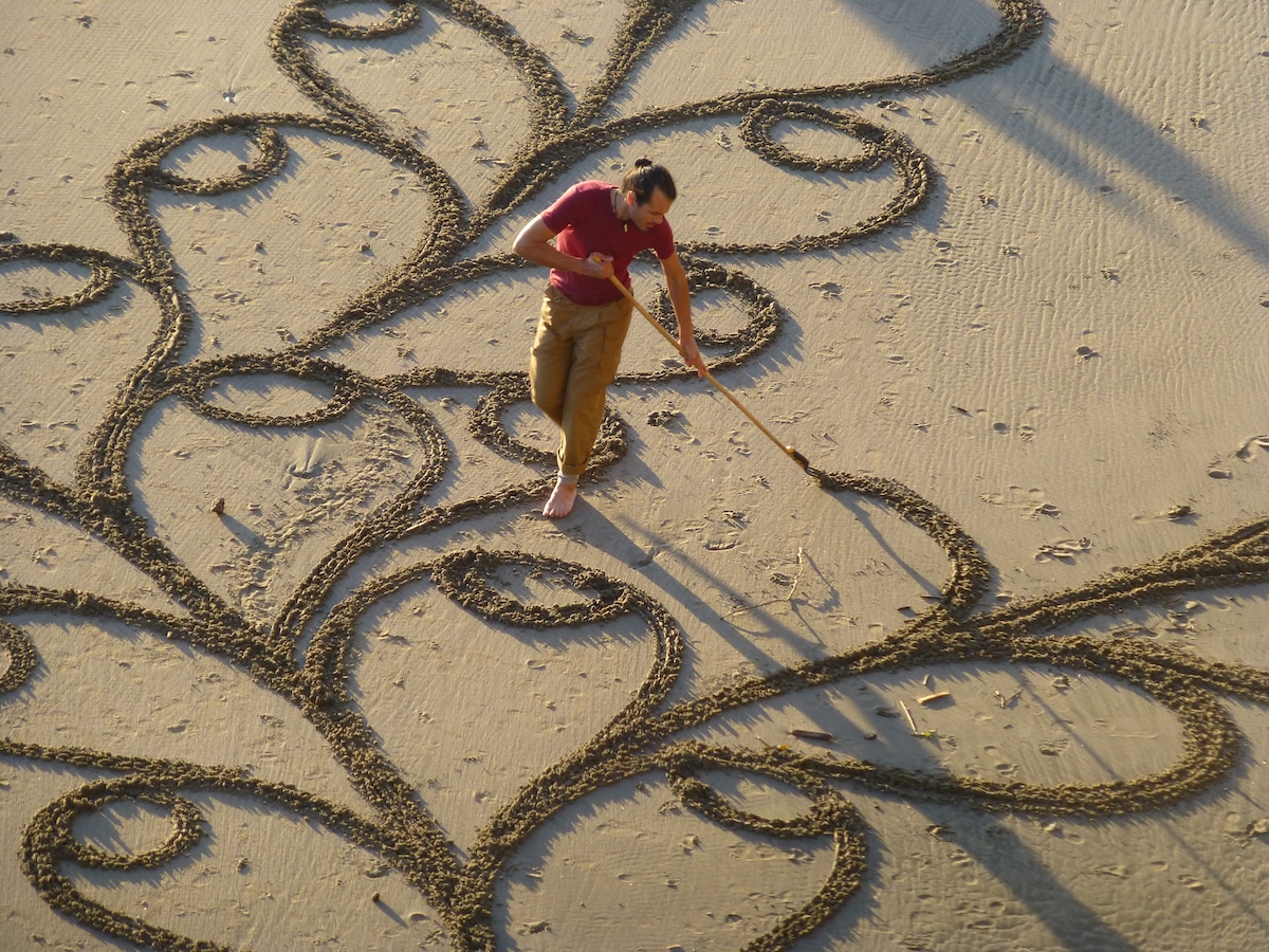 Sand Art by Andres Amador