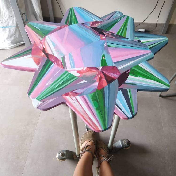 Hyperrealistic Bow Paintings by Monica Ajenjo